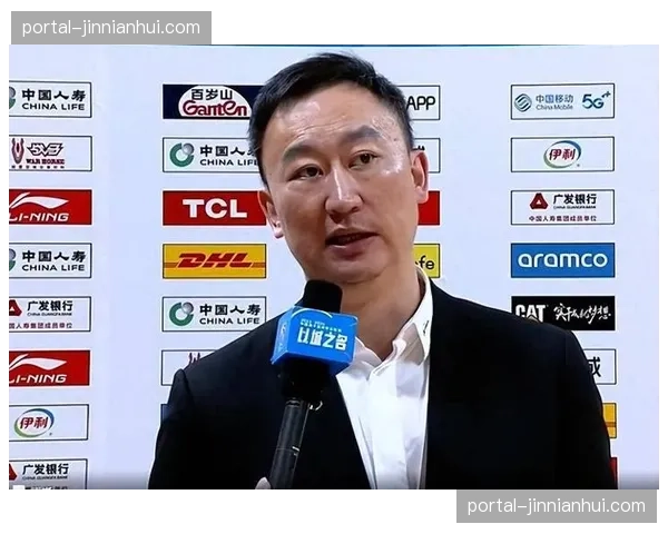 青岛国信刘维伟战术调整见效 强调防守反击提升比赛节奏